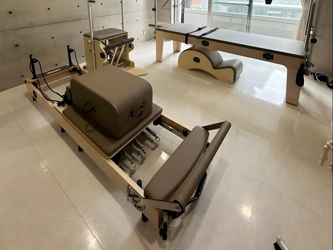 【導入事例紹介】Pilates Studio Thom｜難波駅すぐの洗練空間で、Miyabiフルライン導入！